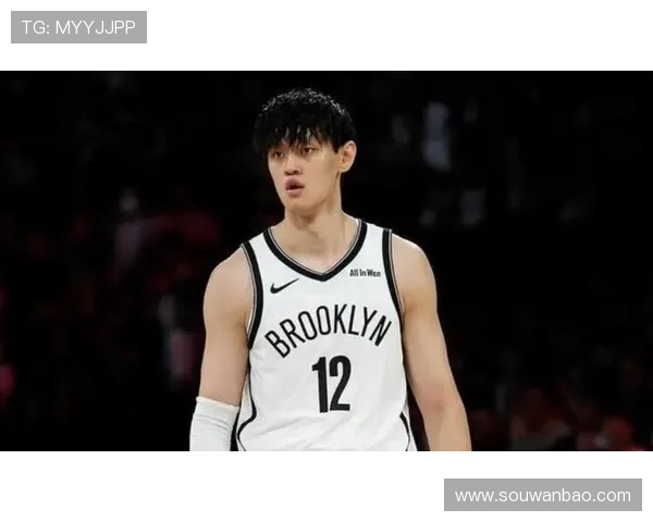 曾凡博防守贾里德巴特勒失误被罚犯规瞬间回顾